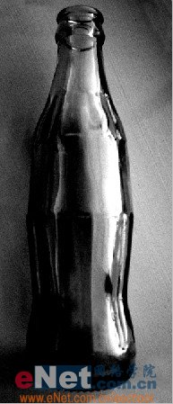 用通道抠选饮料瓶保持透明