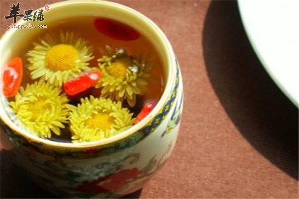 常喝茶有益健康 菊花枸杞搭配更健康
