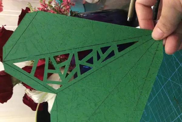 【手工折纸】如何制作一个星星卡纸