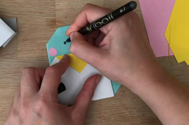 2017六一儿童节贺卡的制作方法 教你做萌萌哒的企鹅贺卡