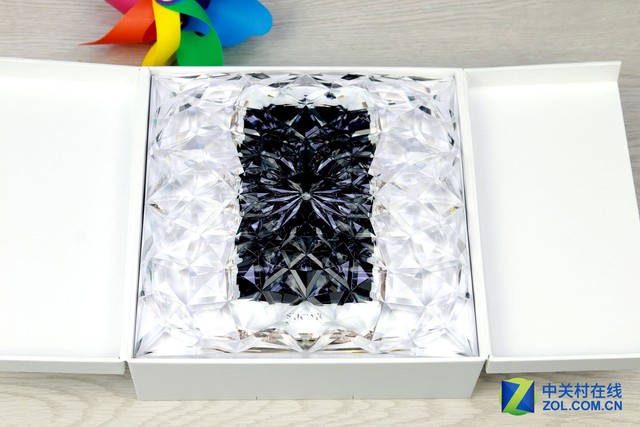 美的手机已经用上钻石了 SUGAR2时尚手机评测