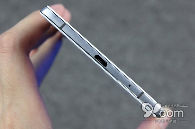 4.85mm最薄金属手机 OPPO R5详细评测