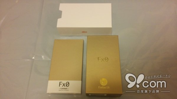 透明机身日本发布 LG Fx0火狐手机上手体验