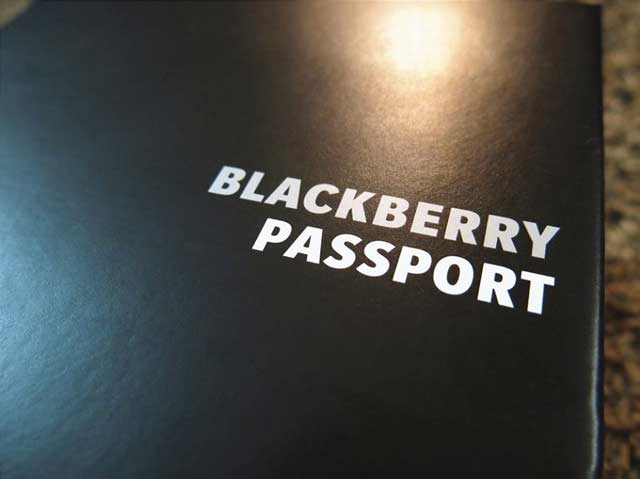 真正的情怀 黑莓passport圣诞红色限量版开箱
