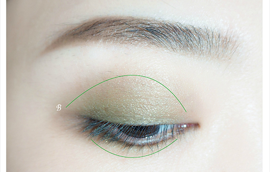 清新的绿色眼妆怎么画 绿色眼妆的画法
