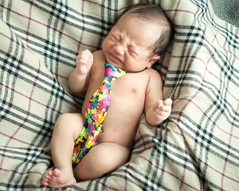 新生儿睡觉发出声音正常吗？新生儿睡觉发声有哪些情况