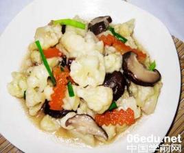 香菇炒花菜,花菜和什么一起炒好吃,瘦肉炒花菜