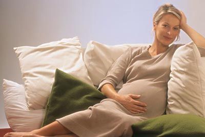 怀孕前期有什么症状：体温较高