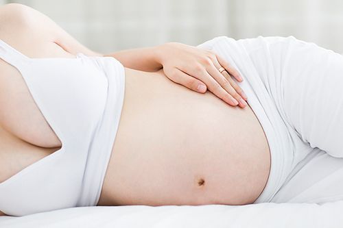怀孕前期有什么症状：乳房变化