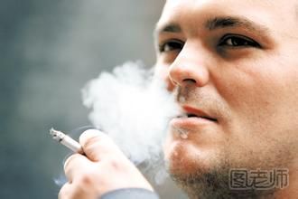 男子吸电子烟被炸掉7颗牙电子烟有什么危害