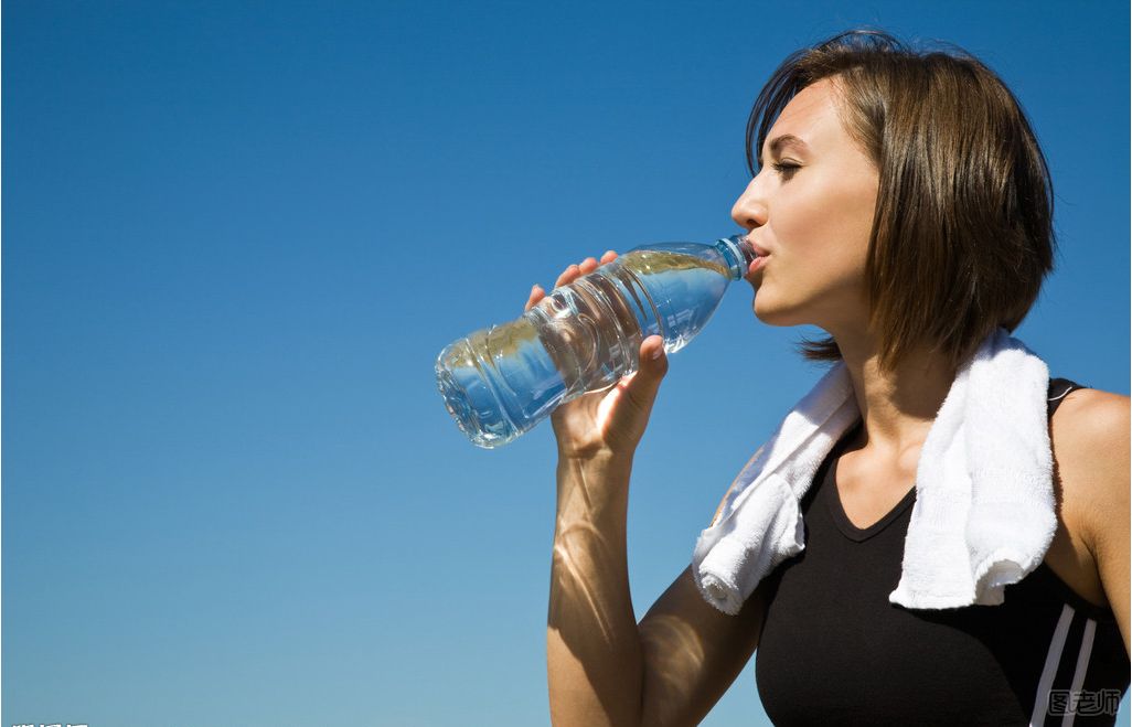 喝水减肥喝多少水合适
