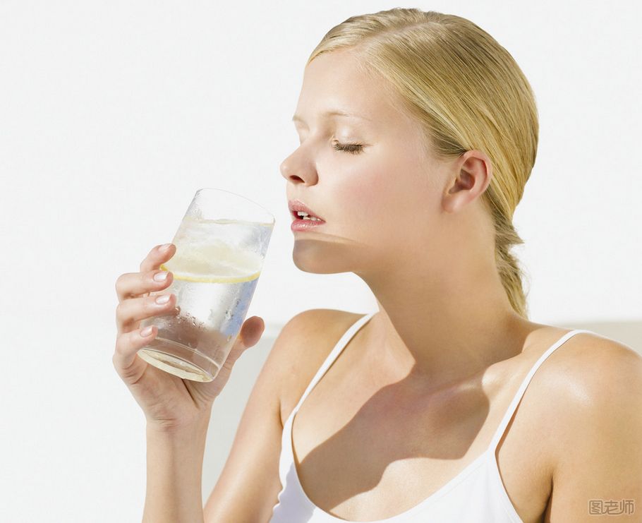 喝水减肥法有效吗