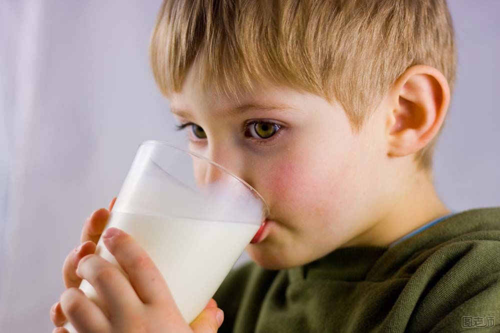 喝牛奶的好处 每天喝牛奶有什么好处