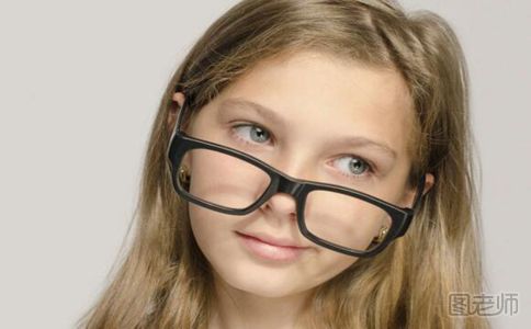 长期戴眼镜造成眼睛凹陷怎么恢复
