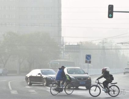 强浓雾天气致大面积北京航班取消