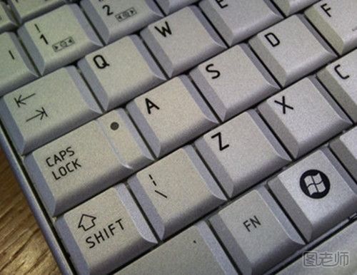 如何清洁电脑键盘 电脑键盘清洁的方法
