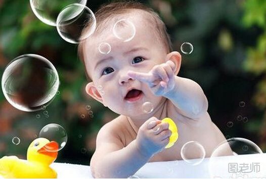 新生儿洗澡肚脐能沾水吗 如何护理新生儿的肚脐