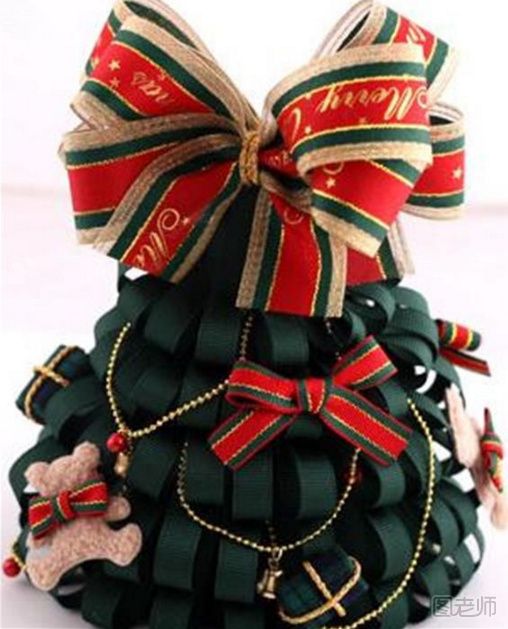 缎带圣诞树怎么做 缎带圣诞树的制作方法