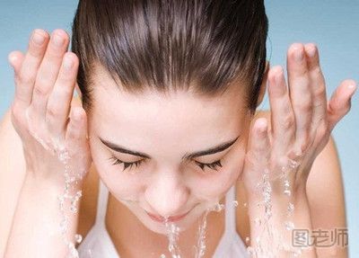 冬季洗脸要注意什么 冬季洗脸的注意事项