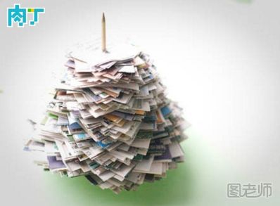折纸圣诞树球的做法 废报纸DIY的圣诞树做法