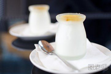 如何做酸奶面膜 酸奶面膜的做法