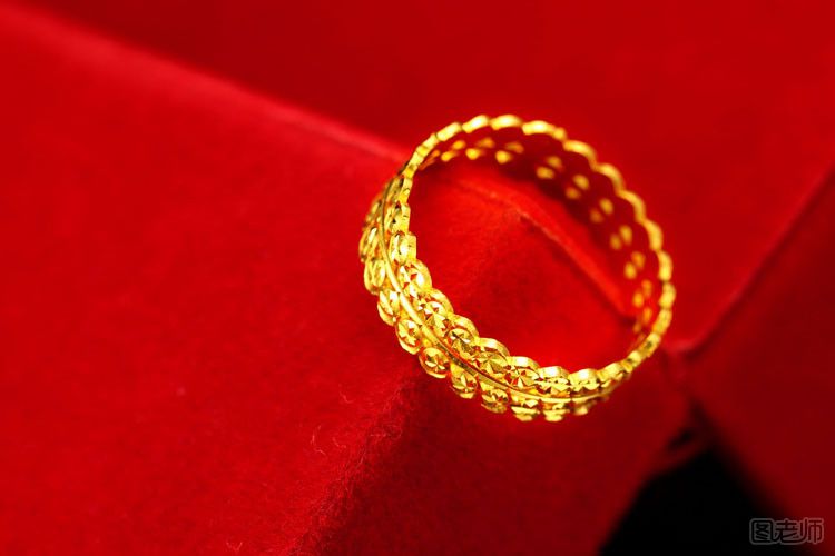 婚戒买钻石还是黄金 钻石戒指和黄金戒指哪个好