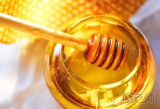 哺乳期喝蜂蜜水有哪些好处 哺乳期喝蜂蜜水的好处