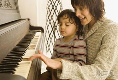孩子学钢琴的好处有哪些 孩子学钢琴的益处