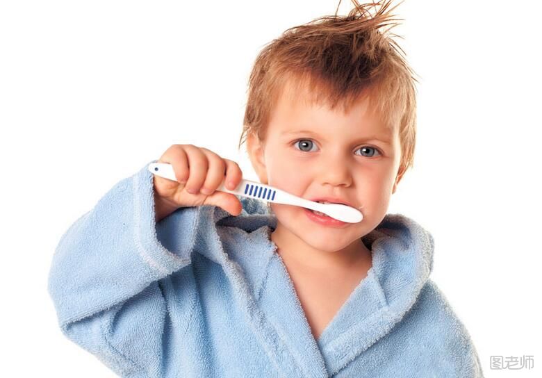 刷牙3.jpg晚上不刷牙的危害有哪些 晚上不刷牙有什么危害 
