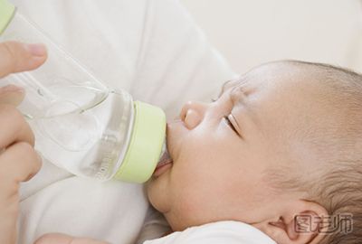 宝宝不喝水是怎么回事