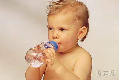 如何让宝宝爱上喝水