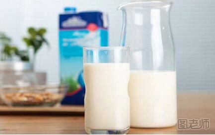 过期的纯牛奶有什么用途