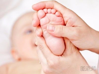 宝宝可以用热水泡脚吗