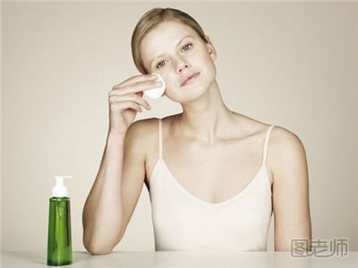 卸妆油卸妆乳和卸妆水区别是什么