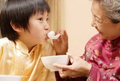 小孩几岁可以吃汤圆 元宵节一岁孩子可以吃元宵吗 