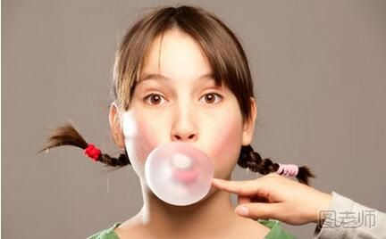 嚼口香糖可以瘦脸吗 长期嚼口香糖小心变成“国字脸”