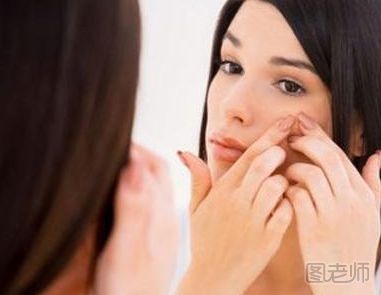 脸上长小颗粒是什么原因 小习惯导致的肌肤大问题 