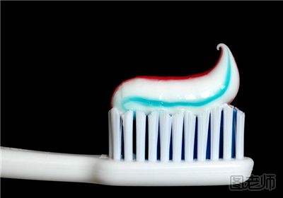正确使用牙膏的方法 使用牙膏需注意