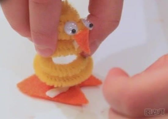 扭扭棒小鸡怎么制作 幼儿园小鸡手工diy制作教程