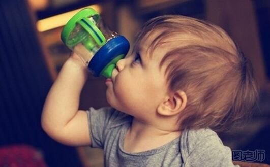 怎么知道宝宝口渴了