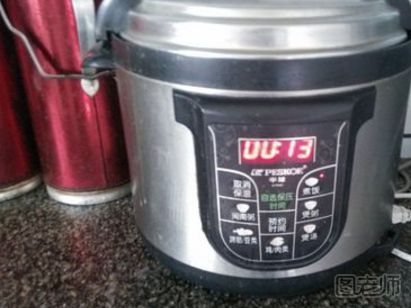 怎么使用电压力锅做饭