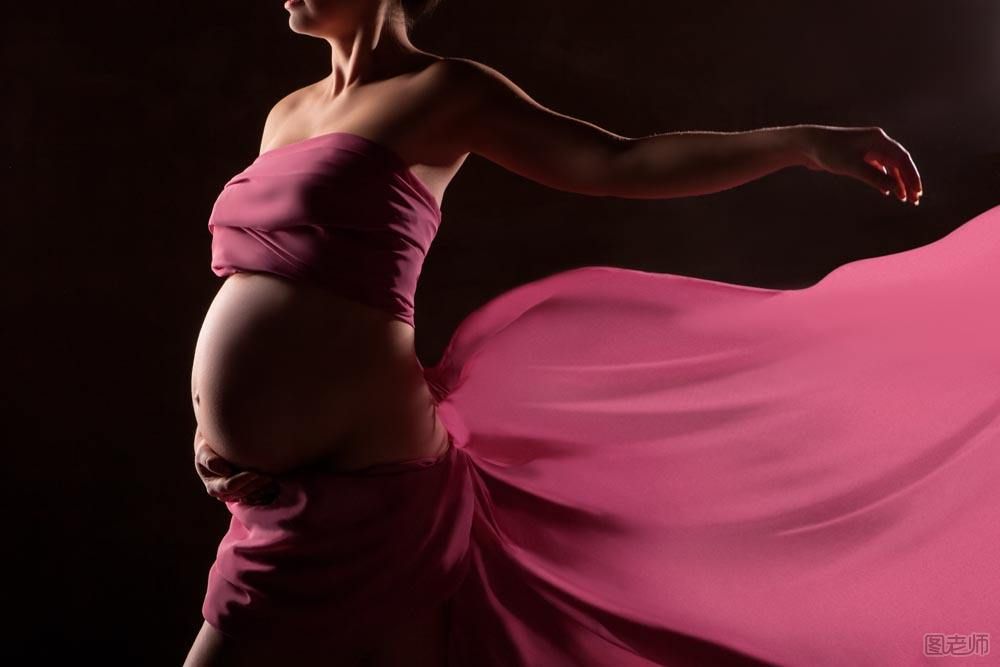 Ella挺9月孕肚热舞 孕妇跳舞需要注意什么