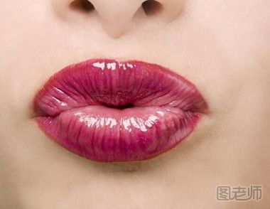 嘴唇干燥起皮的原因有哪些