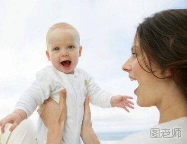 宝宝哭泣该如何处理 妈妈的应对方法