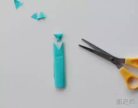 制作【手工折纸教程】怎么折叠桔梗花
