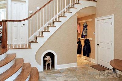 楼梯下的空间可以如何设计呢