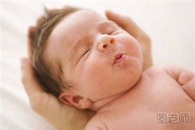 新生儿夏季如何护理 夏季新生儿护理方法