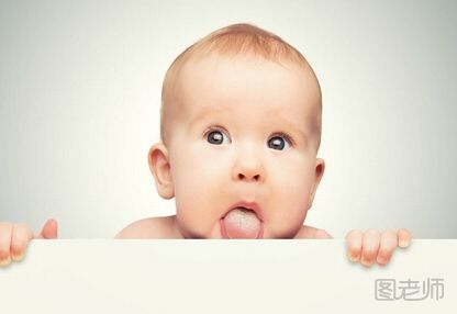 新生儿吐舌头怎么回事