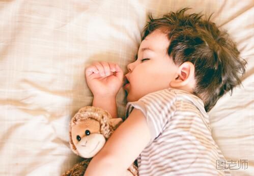 孩子晚睡怎么办？教你几招改善宝宝的睡眠习惯
