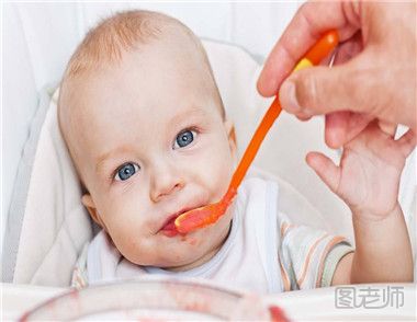 3个月宝宝辅食吃什么 固体食物要谨慎